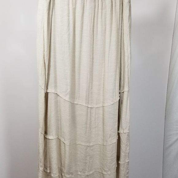  Mlle Gabrielle Sand Beige Tiered HiLo Skirt - Picture 3 of 5